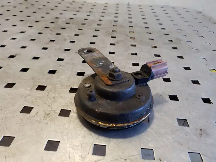 Honda CR-V (2004 - 2006) Звуковой сигнал — фото 3