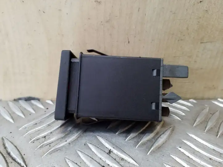 Seat Alhambra (Mk1) (2000 - 2010) 7M3953235 Включатель аварийных фонарей — фото 3