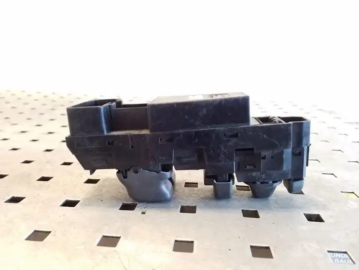 Volvo S40, V40 (2000 - 2004) 30889749 Кнопка стеклоподъемников — фото 2