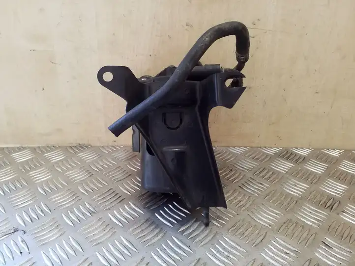 Volvo S40 (2000 - 2004)   Фильтр топлива