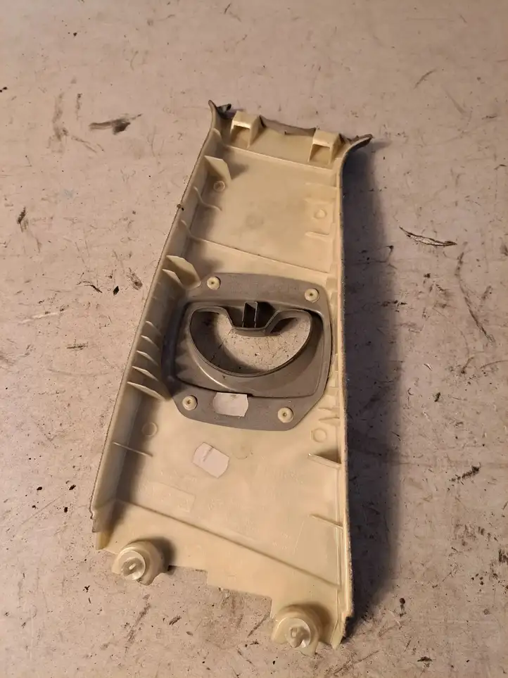 BMW 5 E60 E61 (2004 - 2010) 7027088 Верхняя обшивка стойки B — фото 2