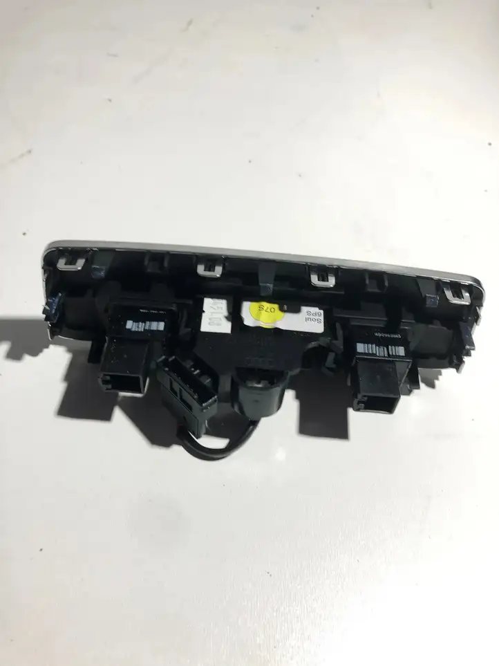 Audi A7 S7 4G (2010 - 2014) 4G0863351A Включатель обогрева — фото 2