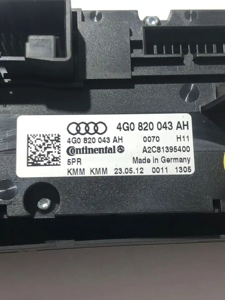 Audi A7 S7 4G (2010 - 2014) 4G0820043AH Блок управления климат-контролем — фото 3