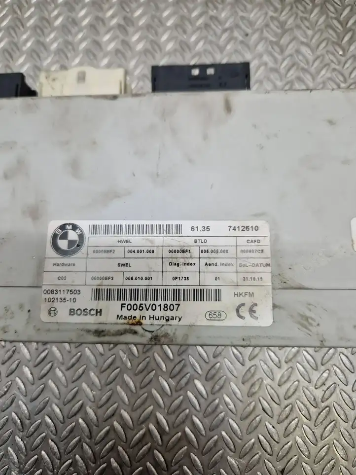 BMW 2 F46 (2015 - ) 7412610 Блок управления крышкой багажника — фото 4
