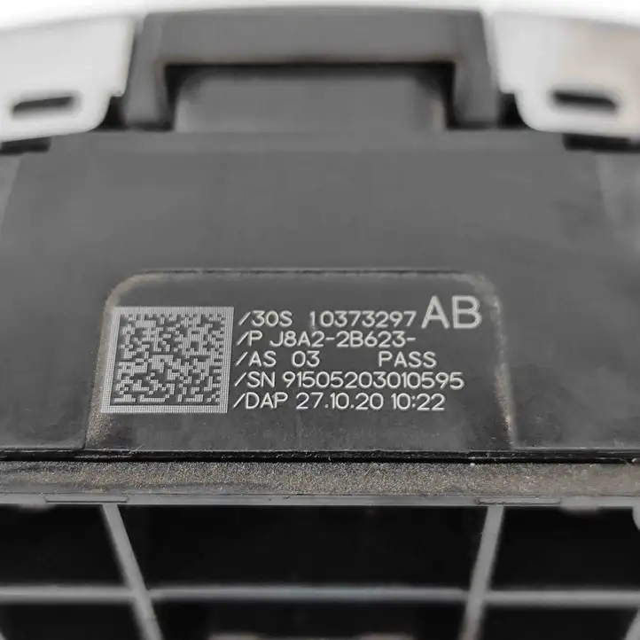 Land Rover Range Rover Velar (2017 - ) J8A22B623AB Кнопка ручного тормоза — фото 7