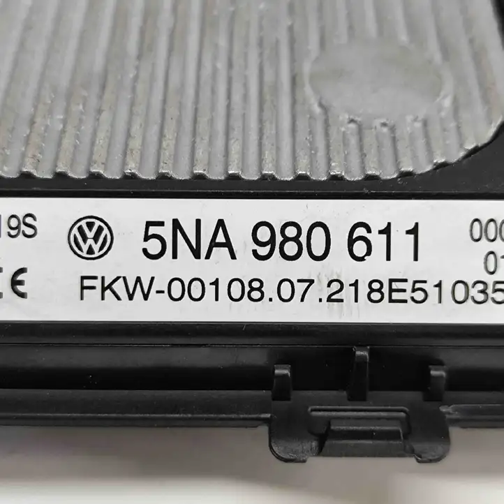 Volkswagen ID.3 (2019 - ) 5NA980611 Модуль беспроводной зарядки — фото 6
