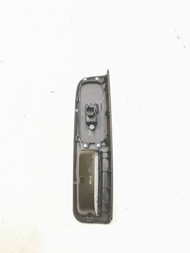 Volvo V50 (2004 - 2008) 30658448 Кнопка стеклоподъемников — фото 2