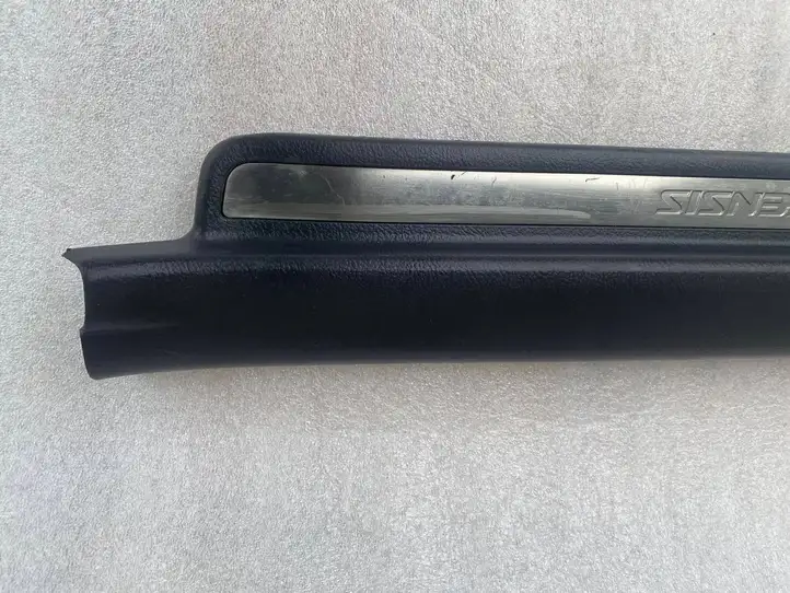 Toyota Avensis T250 (2003 - 2006) 6791405040 Прочие детали салона — фото 2
