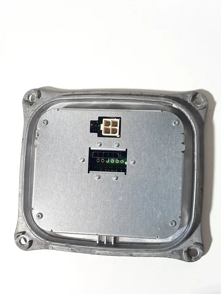 Audi A4 S4 B8 8K (2007 - 2011) 8K0907472 Блок розжига ксенона — фото 3