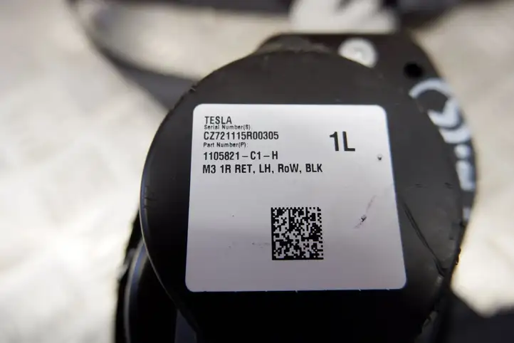 Tesla Model 3 (2017 - 2023) 1090322C1C Передний ремень безопасности — фото 6