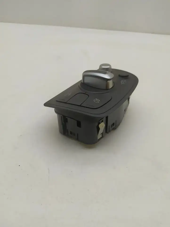 Audi A7 S7 4G (2010 - 2014) 4G0941531G Включатель фонарей — фото 3