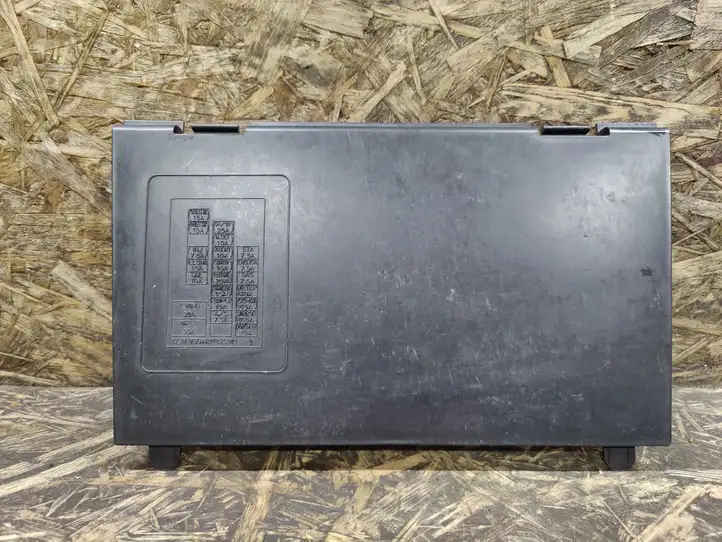 Mazda CX-9 (2012 - 2016)  TD1155551 Крышка ящика предохранителей