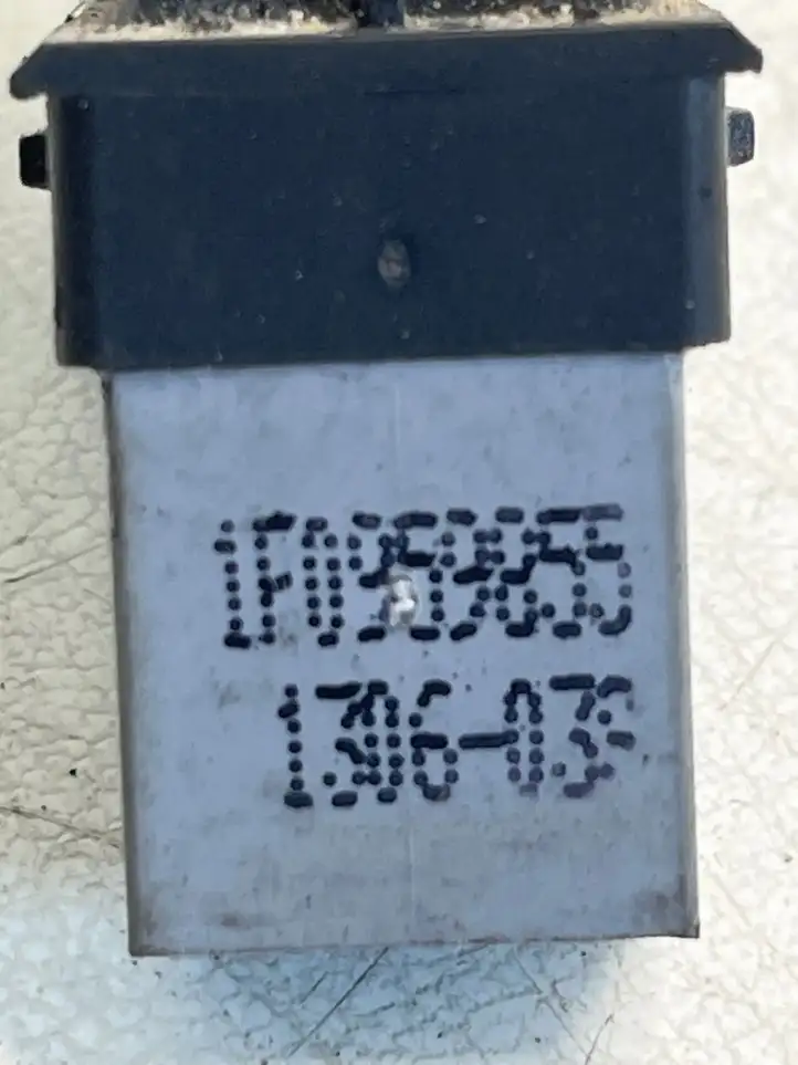Volkswagen PASSAT B6 (2005 - 2010) 1F0959855 Кнопка стеклоподъемников — фото 3