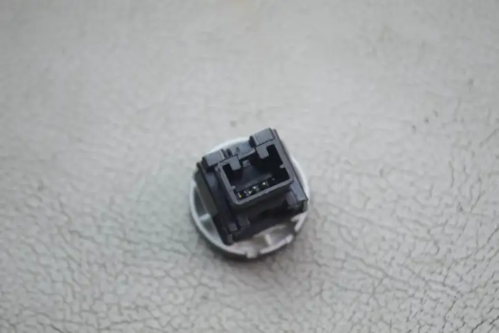 Nissan Juke I F15 (2010 - 2018) S31471 Включатель аварийных фонарей — фото 7