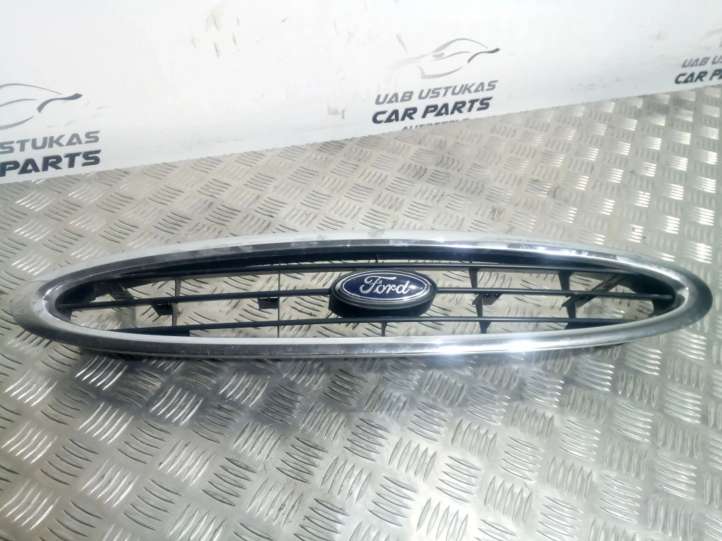 96BG8200 Ford Mondeo MK II Grotelės viršutinės