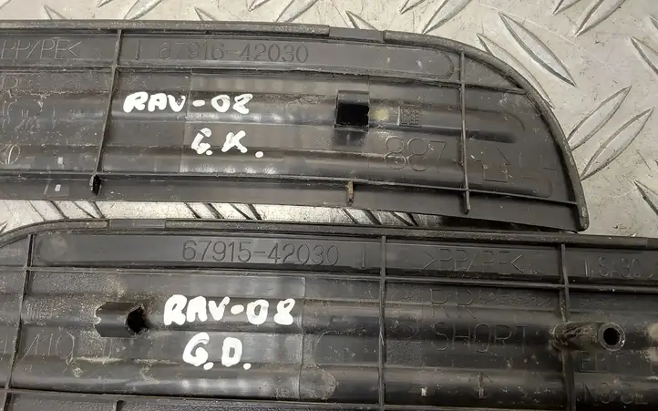 Toyota RAV 4 (XA30) (2006 - 2016) 6791642030 Внутренняя отделка заднего порога — фото 3