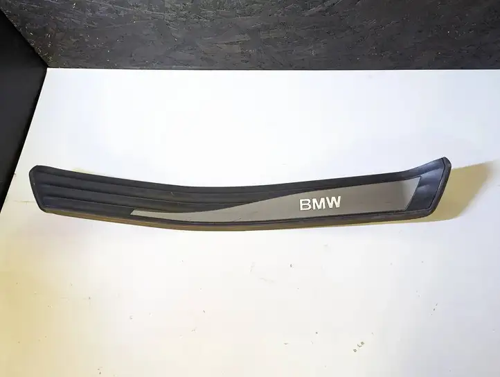 BMW 5 E60 E61 (2004 - 2010) 7034306 Внутренняя отделка переднего порога — фото 1