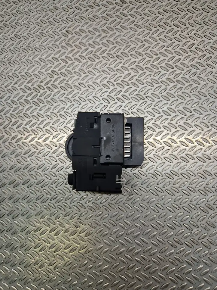 Audi A3/S3 8P (2003 - 2005) 622071 Включатель регулировки высоты фонарей — фото 2
