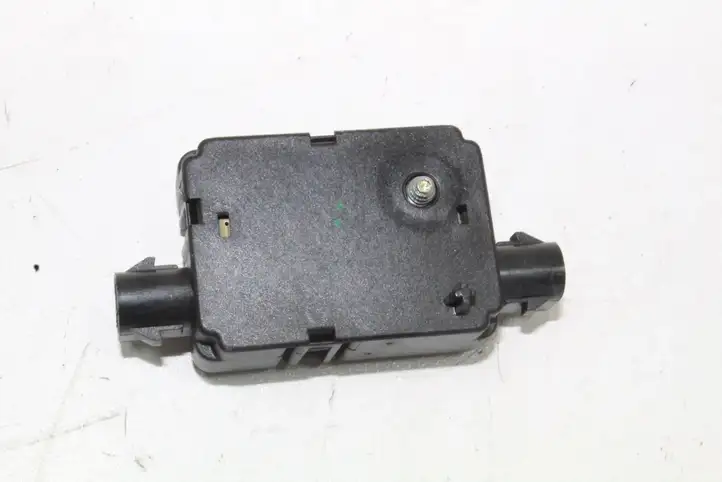 Mini Cooper Countryman R60 (2010 - 2016) 9185474 Усилитель антенны — фото 2