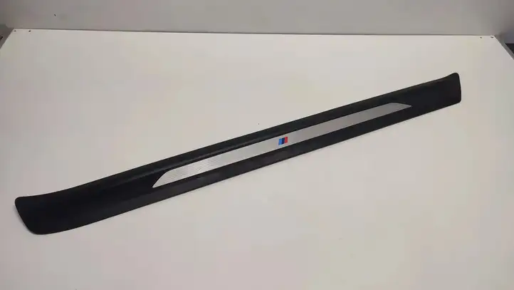 BMW M4 F82 F83 (2014 - 2020) 8063797 Внутренняя отделка переднего порога — фото 1
