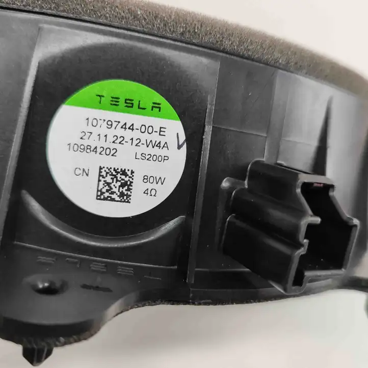 Tesla Model Y (2019 - 2024) 107974400E Динамики передних дверей — фото 6
