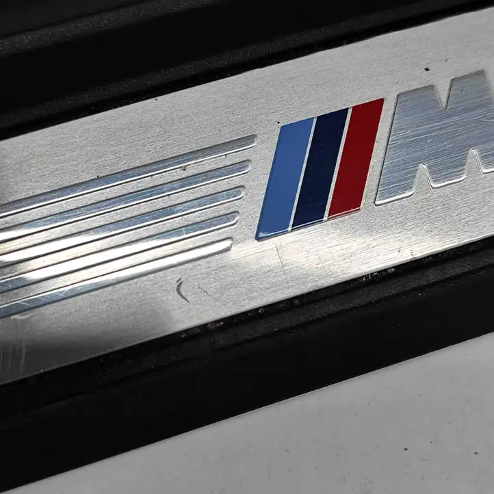 BMW 3 F30 F35 F31 (2012 - 2018)  8054234 Комплект обшивки порога (внутренний)