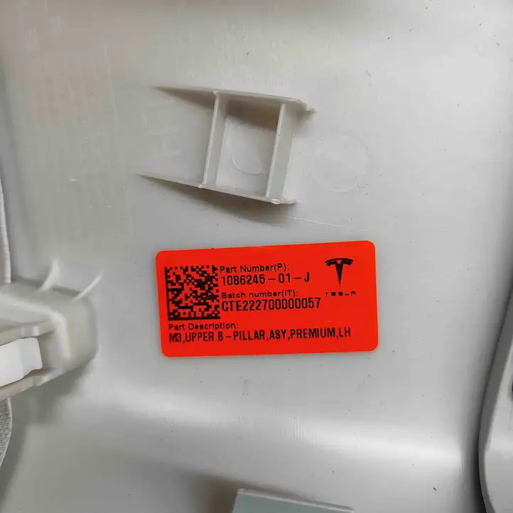 Tesla Model 3 (2017 - 2023) 108624501J Нижняя обшивка стойки B — фото 7