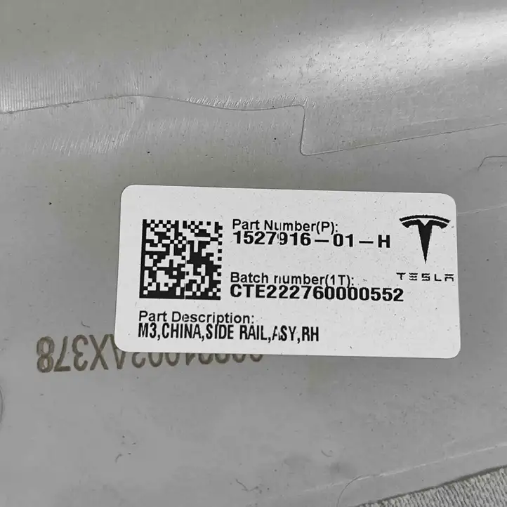 Tesla Model 3 (2017 - 2023) 152791601H Верхняя обшивка стойки B — фото 7