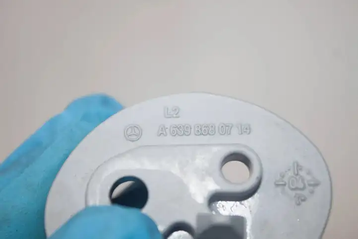 Mercedes Vito Viano W639 (2003 - 2010)  A6398680714 Прочие детали салона