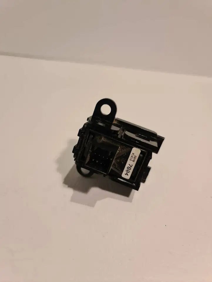 Chevrolet Captiva (2011 - 2013) 20787804 Кнопка ручного тормоза — фото 4