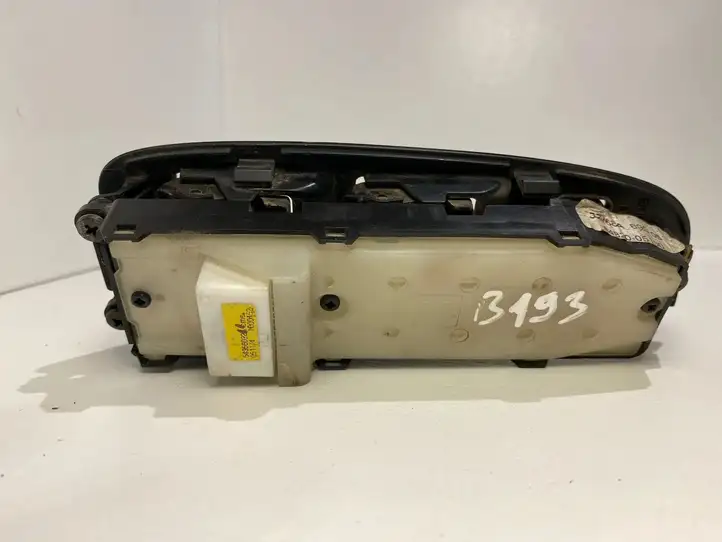Toyota Avensis T250 (2003 - 2006) 54035144 Блок кнопок стеклоподъемников — фото 2