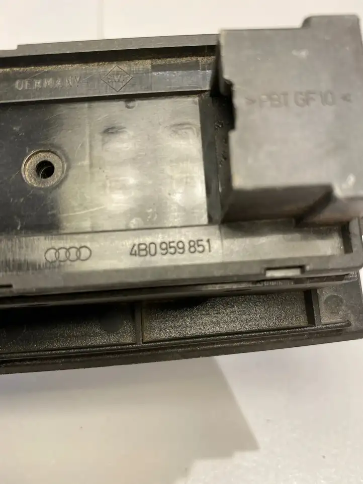 Audi A6 S6 C5 4B (1997 - 2001) 4B0959851 Блок кнопок стеклоподъемников — фото 4