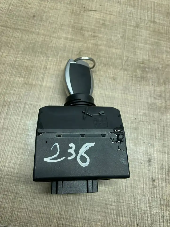 Mercedes-Benz C W203 (2000 - 2007)  2095450508 Комплект зажигания