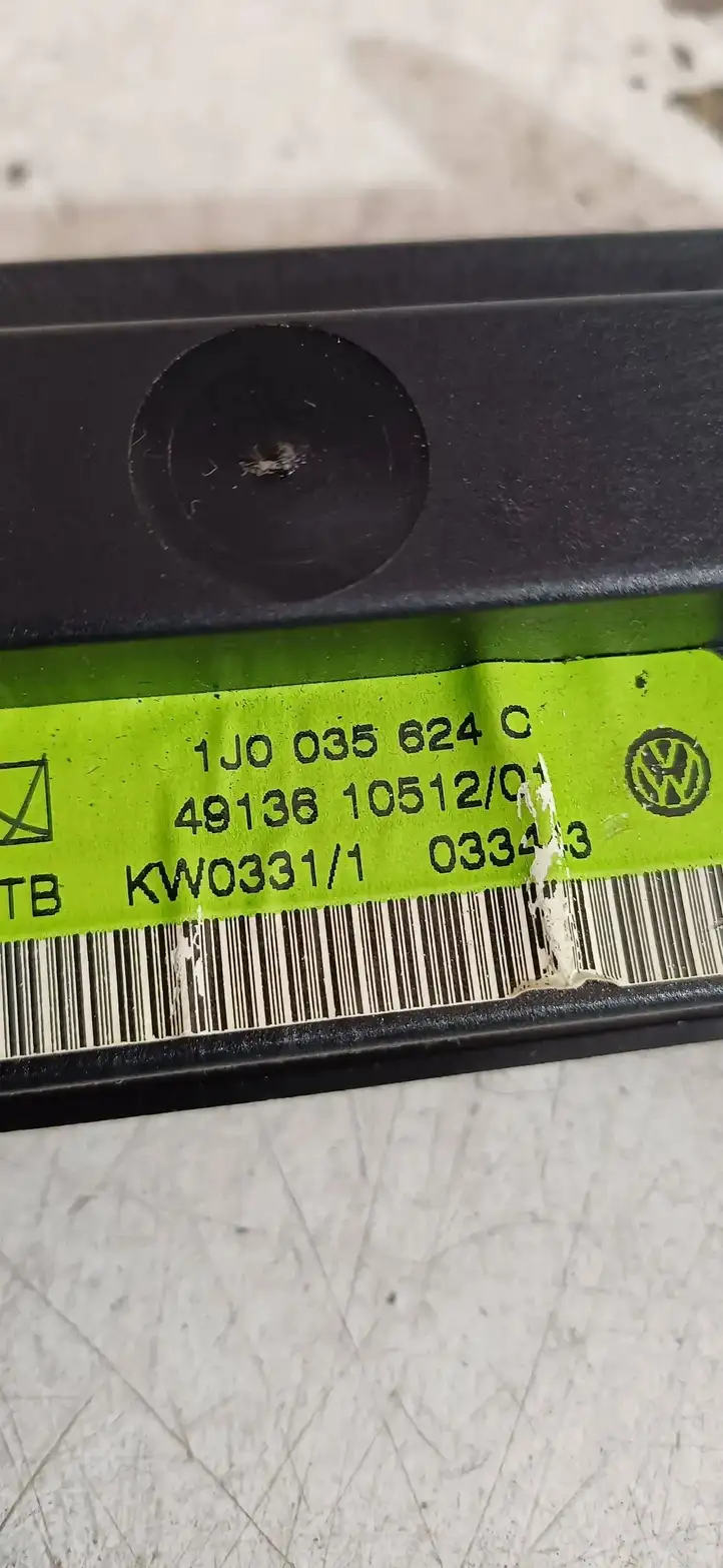 Volkswagen PASSAT B5.5 (2001 - 2005) 1J0035624C Усилитель звука — фото 2
