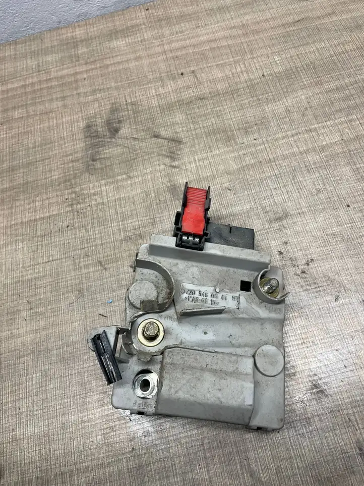 Mercedes-Benz S W220 (1998 - 2006) 2205460541 Блок предохранителей (комплект) — фото 2