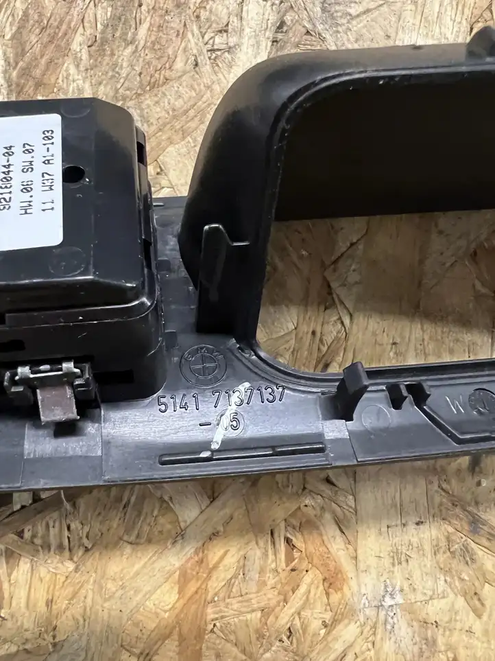 BMW X6 E71 (2008 - 2014) 7137137 Кнопка стеклоподъемников — фото 2