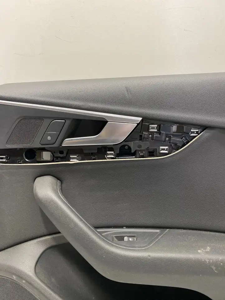 Audi A4 S4 B9 (2015 - 2019) 8W0867488 Обшивка задней двери — фото 2