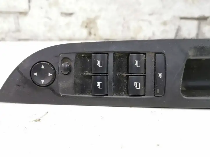 BMW 5 E60 E61 (2004 - 2010) 9122110 Кнопка стеклоподъемников — фото 3