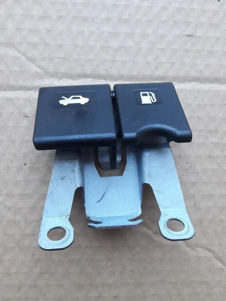 Renault Kadjar (2015 - 2018)   Ручка капота