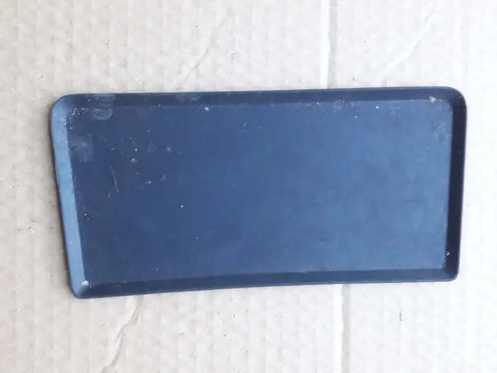 Renault Kadjar (2015 - 2018)  749045391R Подстилочка ящика для вещей