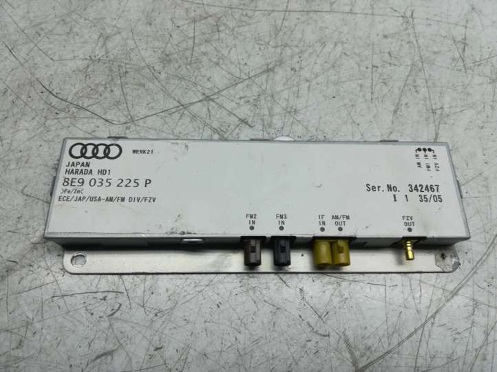 8E9035225P Audi A4 S4 B7 8E 8H Antenos stiprintuvas