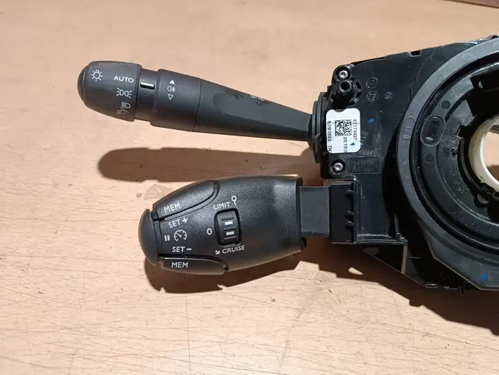 Citroen Berlingo (2018 - ) 98312569ZD Комплект ручек — фото 6