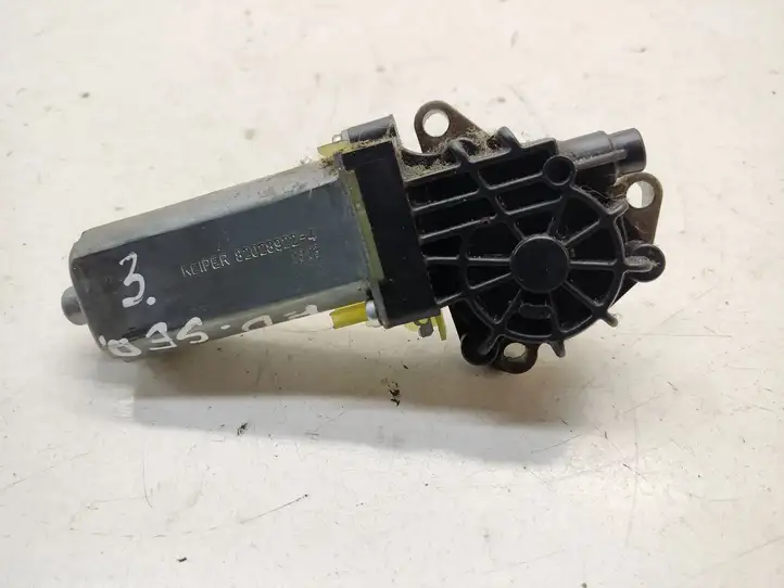 Chrysler 300C (2005 - 2011)  0390203001  Моторчик сиденья