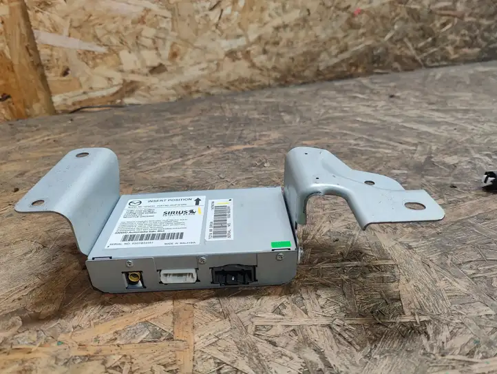 Mazda CX-9 (2012 - 2016)  TD7466DRXA Блок управления антенной