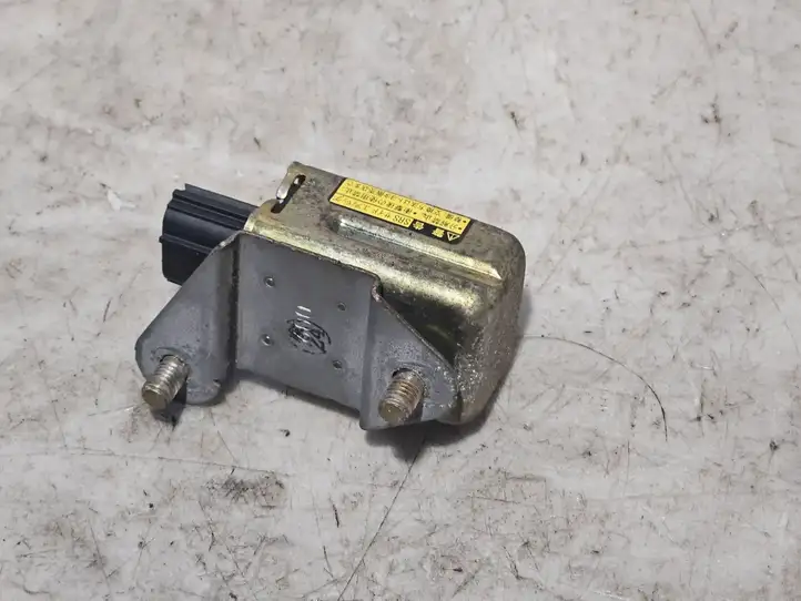 Toyota Corolla Verso E121 (2001 - 2004) 8983013010 Датчик удара SRS — фото 4