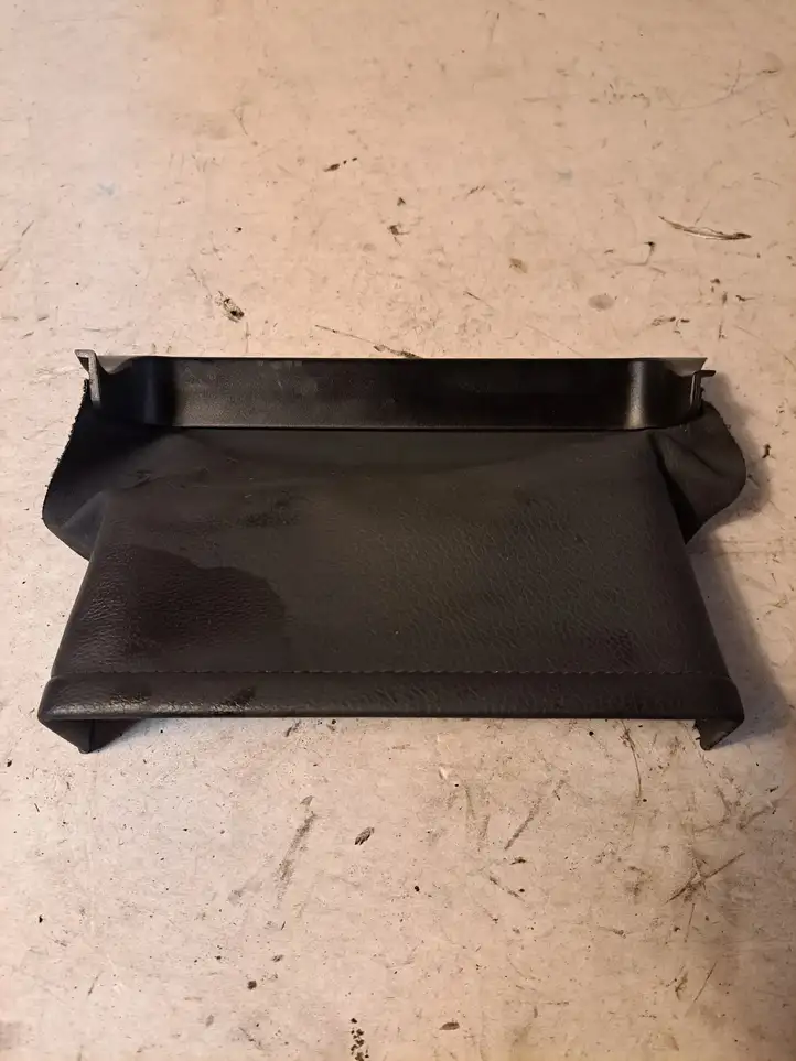 BMW 5 E60 E61 (2004 - 2010)  7034117 Обшивка рулевого колеса (руля)