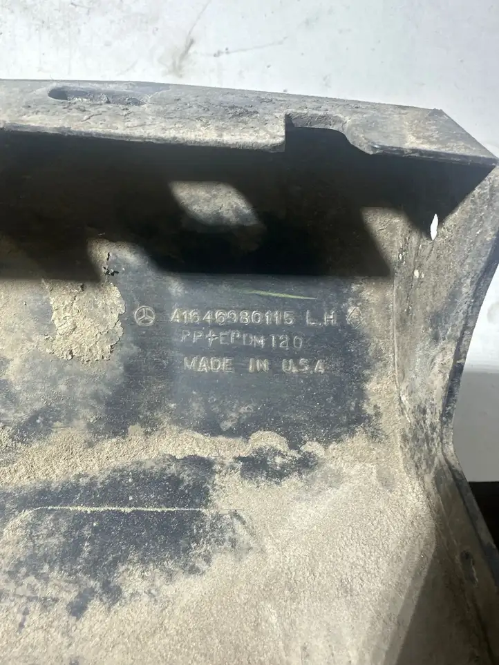 Mercedes-Benz ML W164 (2005 - 2011) A1646980115 Наружная отделка переднего порога — фото 3