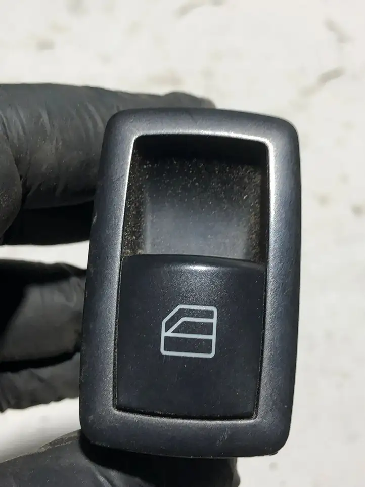 Mercedes-Benz ML W164 (2005 - 2011) A2518200510 Блок кнопок стеклоподъемников — фото 1