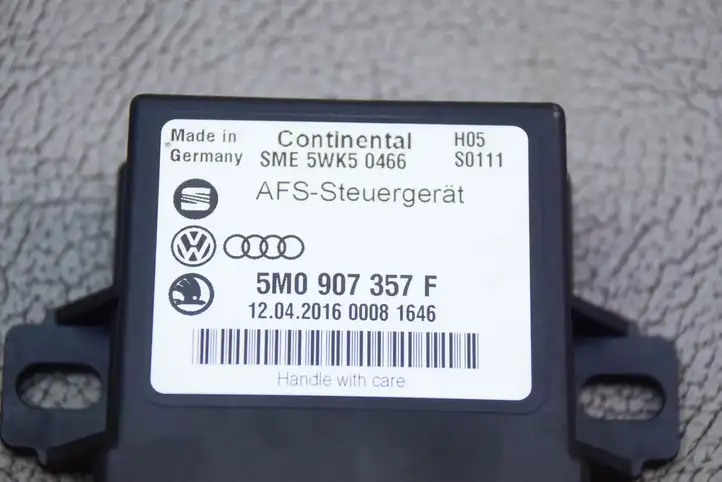 Volkswagen Jetta VI (2011 - 2018) 5M0907357F Блок управления светом — фото 9
