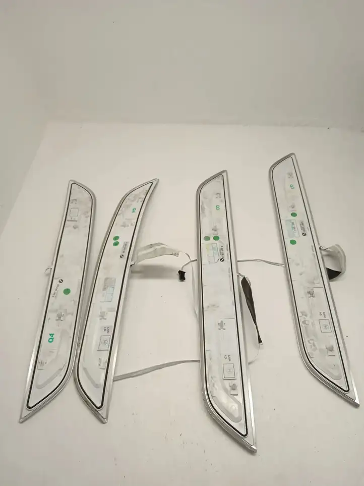 BMW 7 G11 G12 (2015 - 2022) 8061028 Внутренняя обшивка порога (комплект) — фото 5